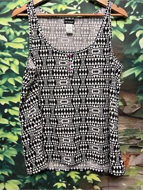 Joe Boxer Black and White Geometric Tank with Pink Button Accents